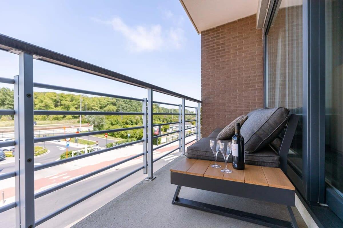 Huswell - Bright Apartment With Parking Near The Beach Bredene Exterior foto